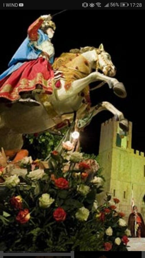 Casa Di Hilde Panzió Scicli Kültér fotó